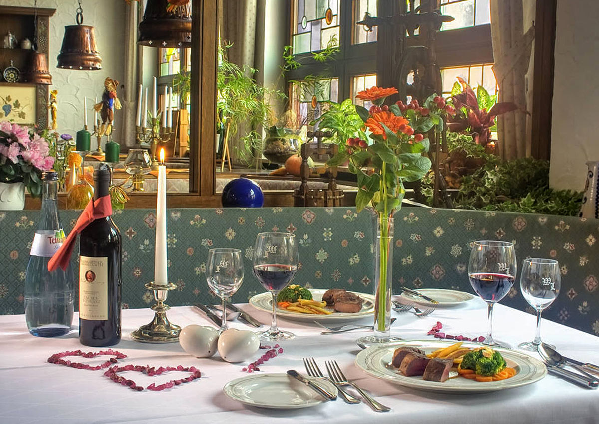 Dinner for Two im Flair Hotel Weinstube Lochner geniessen Dinner for Two im Flair Hotel Weinstube Lochner geniessen